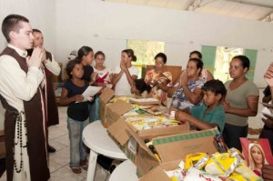 Entrega de cesta básica_7