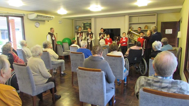 Hospital Bethesda recebe os Arautos em Joinville