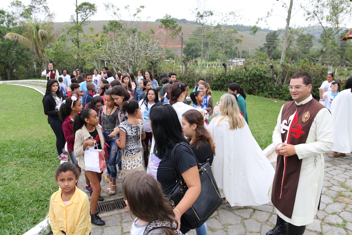 Catequese Nossa Senhora de Lourdes2