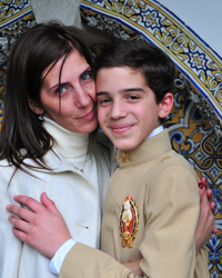 mãe com o filho arauto