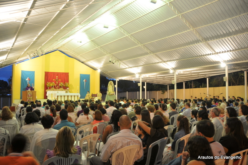 Missa na sede dos Arautos do Evangelho em Recife