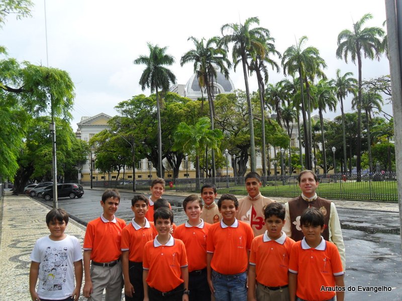 Participantes do Projeto Futuro e Vida visitam o centro do Recife - Tribunal de Justiça de Pernambuco