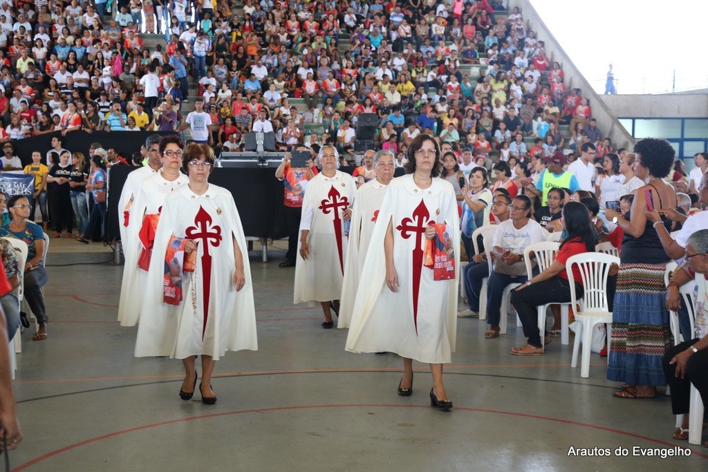 Arautos do Evangelho na festa de Pentecostes em Maceió 2015