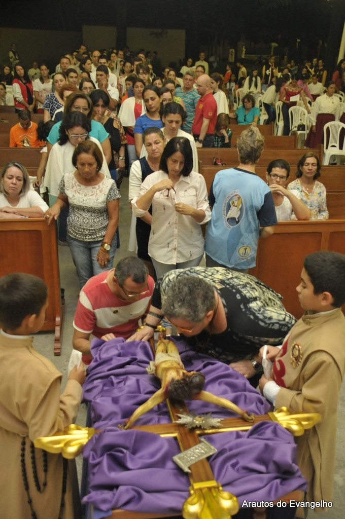 Sexta-Feira Santa - Arautos do Evangelho Recife