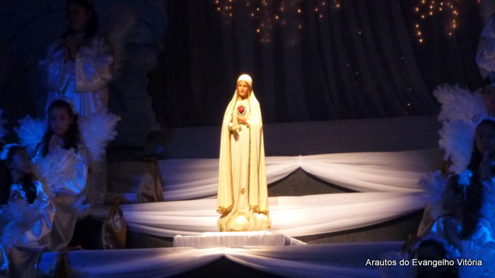 Coroação de Nossa Senhora na paróquia da Glória, Vila Velha
